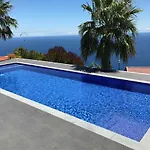 Endless Blue House Arco da Calheta (Madeira)
